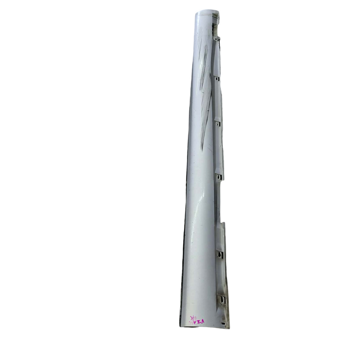 A304 - VZ Holden Commodore SEDAN - Drivers Side Sideskirt GENUINE - SILVER #470G