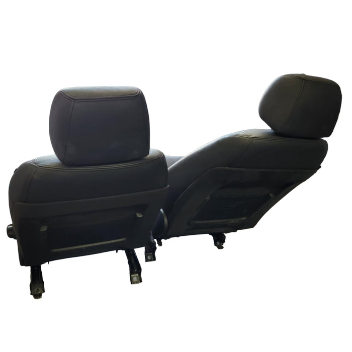 A246 - VE  HOLDEN CALAIS V - Front Seats Leather (Pair)