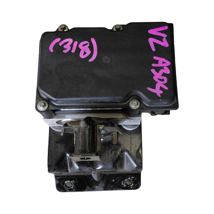 A304 - VZ Holden Commodore  - ABS Module CODE: 318 - V6 AUTO LEO