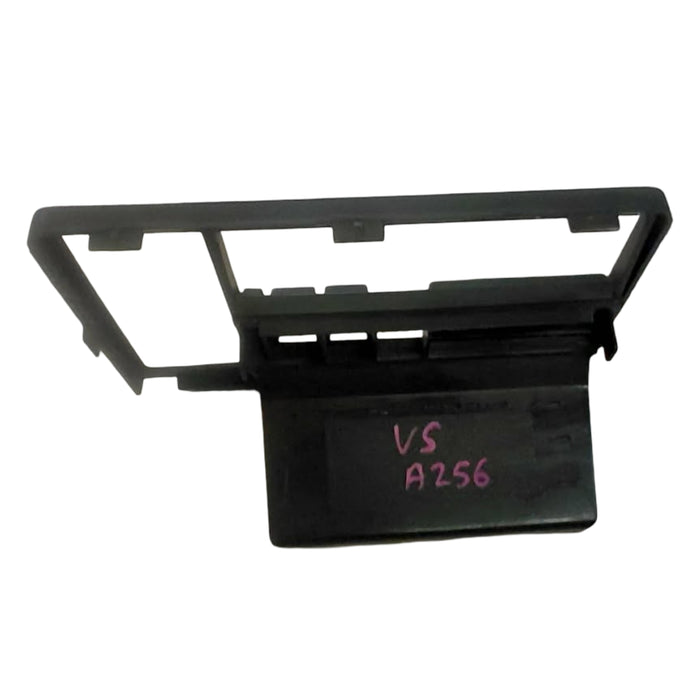 A256 - VS Holden Commodore  - Dash Facia Stereo Surround Trim
