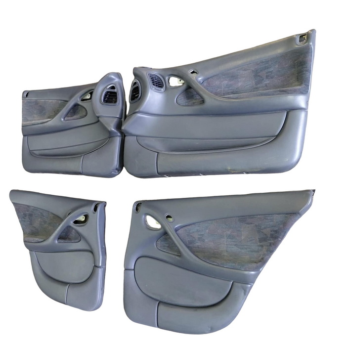 A261 - VT / VX Holden Berlina Sedan - Doorcards (set of 4)