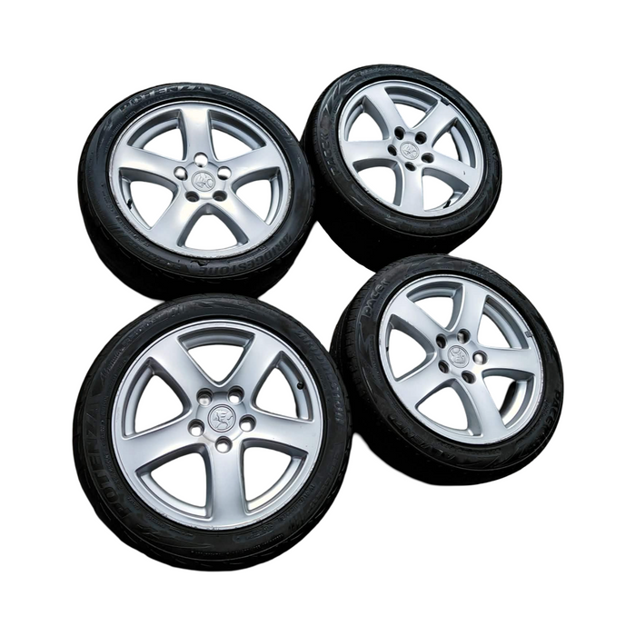 A304 - VZ Holden Commodore SEDAN - Wheel / Tyre 17" (4pc SET) 235 / 45ZR17