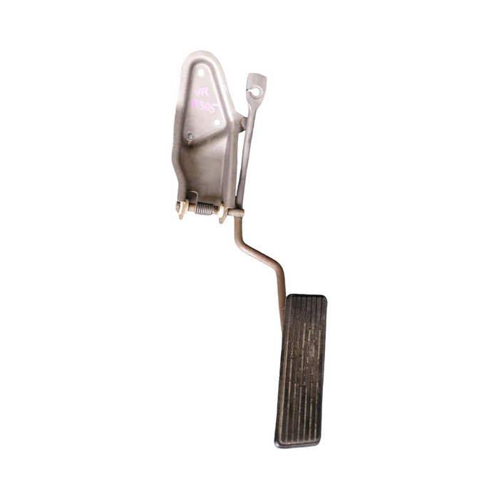 A305 - VR Holden Commodore SEDAN - Accelerator Pedal V6 AUTO