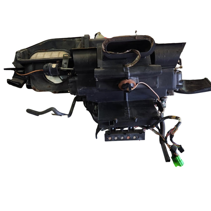 A283 - VS Holden Statesman - Heater Box V8 AUTO