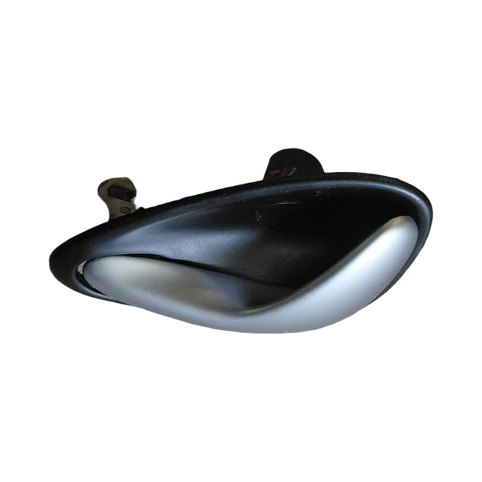 A348 - VZ Holden Commodore Berlina V6 - Passenger Rear Internal Door Handle Black / Satin Silver