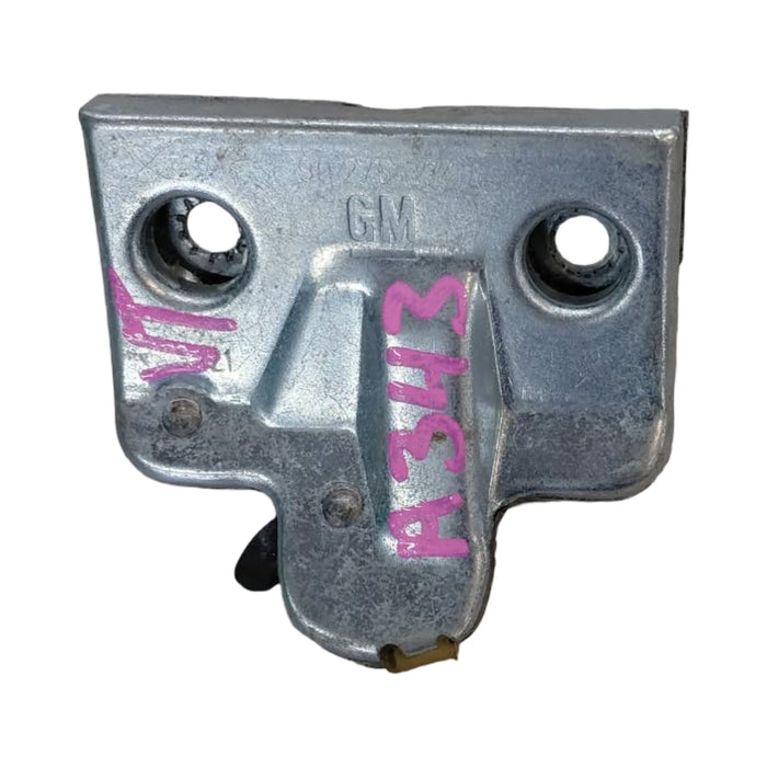 A343 - VT Holden Commodore Calais Sedan - Boot Latch