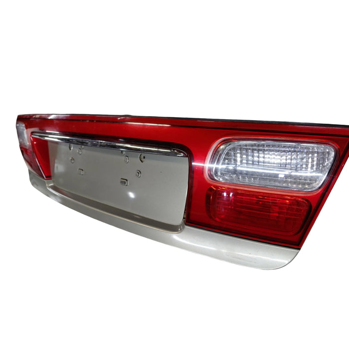Pic003 - VX Holden Calais Series II - Bootlid Garnish with chrome garnish