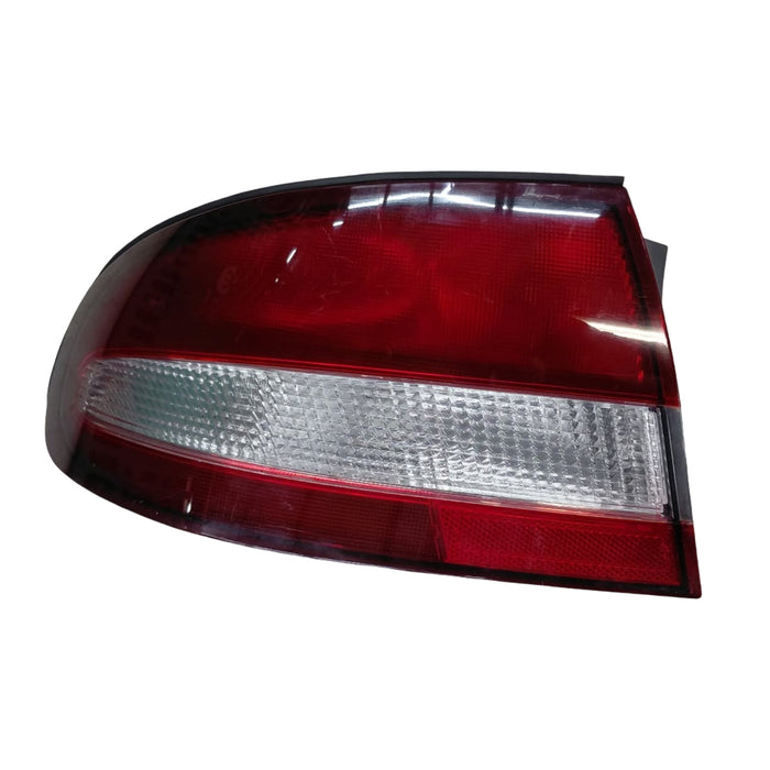 A343 - VT Holden Commodore Calais - Passenger Rear Taillight