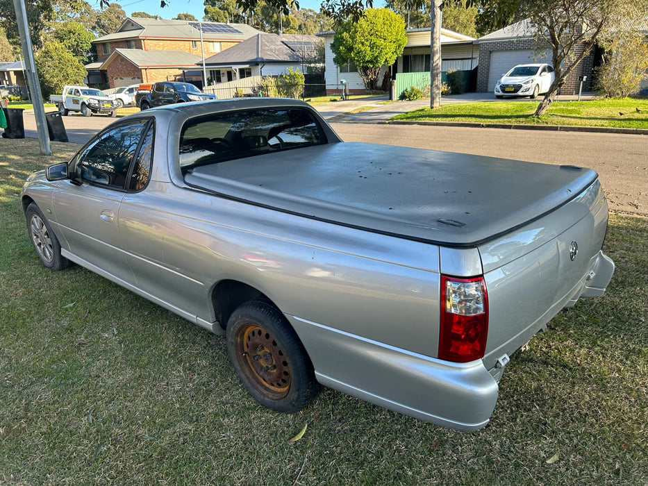 A225 - VZ Holden Commodore Utility (2007) - PCV / Vacuum Pump Hose V6 AUTO LEO