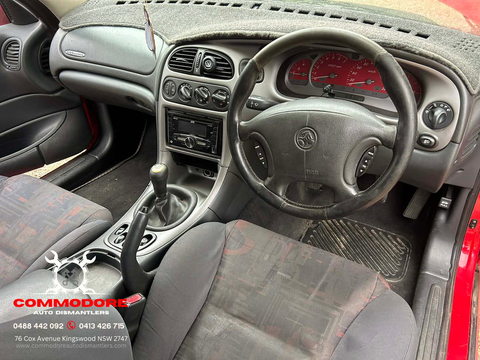 VXSS001 - VX SS HOLDEN COMMODORE (2000-2002) - Body Control Module: 313 MID (BCM) & Powertrain Interface Module (PIM) S/N: 92087886 - V8 LS1 MANUAL