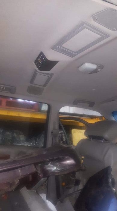 A038 - VS HOLDEN STATESMAN CAPRICE - Seatbelt Passenger Front Grey