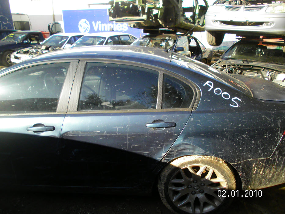 A005 - VE Holden Commodore International (2010) SERIES I - V6 Auto Cluster LF1 - 234, 442km