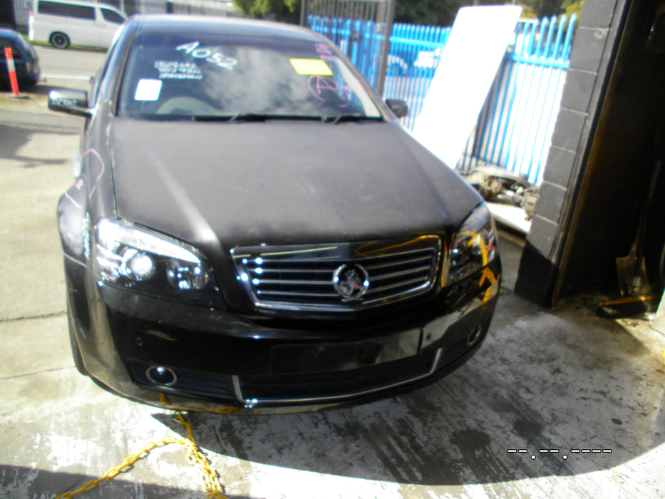 A052 - WM Holden Statesman/Caprice SERIES I Sedan (2008) - Cluster V6 AUTO LY7 - 232, 486kms
