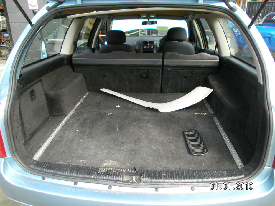 VT / VX / VY / VZ Holden Commodore Wagon - DRIVERS SIDE - D-Piller Plastic / Black Trim #81i Part #92048694
