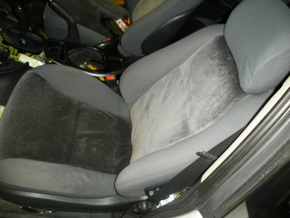 A063 - VT,VX,VY.VZ HOLDEN COMODORE SEDAN - Seatbelt Passengers Front Trim #17i