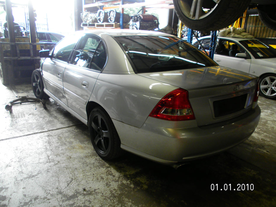 A051 - VZ Holden Commodore Berlina - Rear Seats Cloth trim