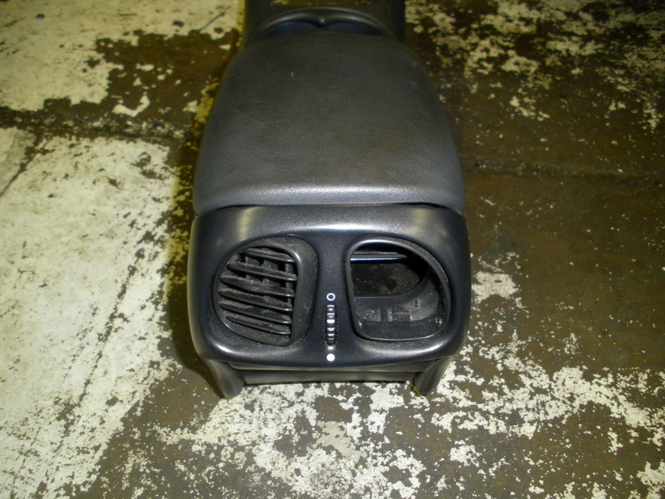 A063 - VT SERIES I Holden Commodore Sedan - Centre Console