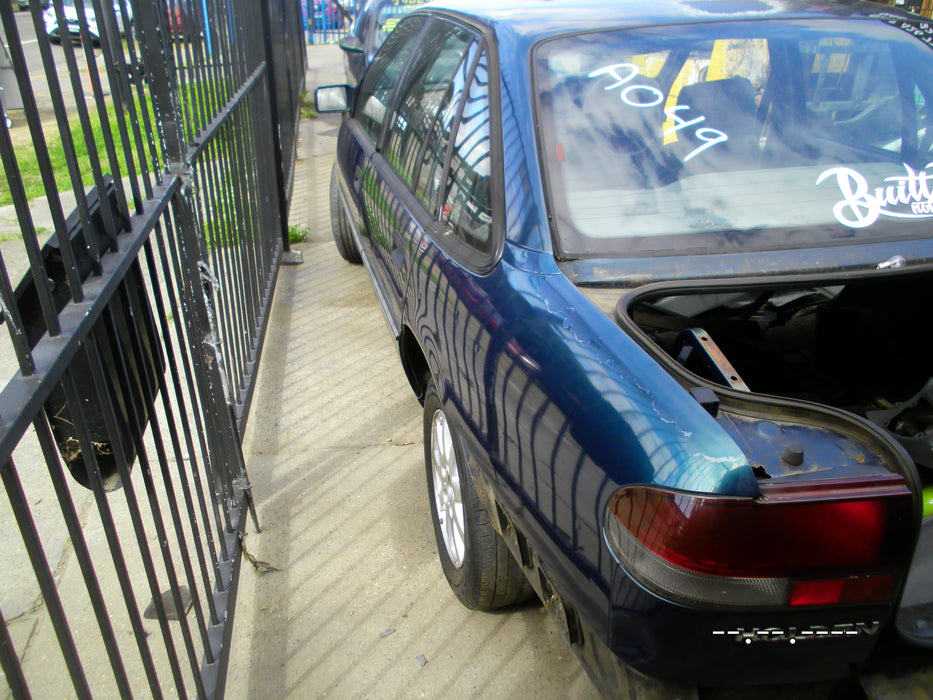 A049 - VS HOLDEN COMMODORE - Side Mirror Driver Side (powered)