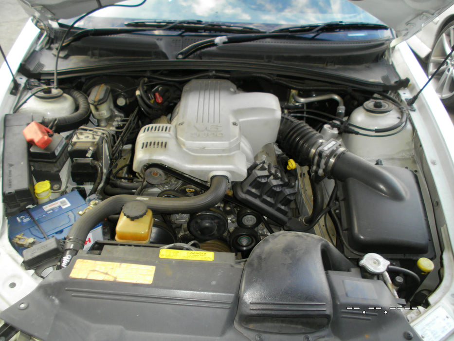 A062 - VE Holden Commodore Series I (2008) - BODY CONTROL MODULE BCM V6 LY7 AUTO M30 - 2008 PN #15921353