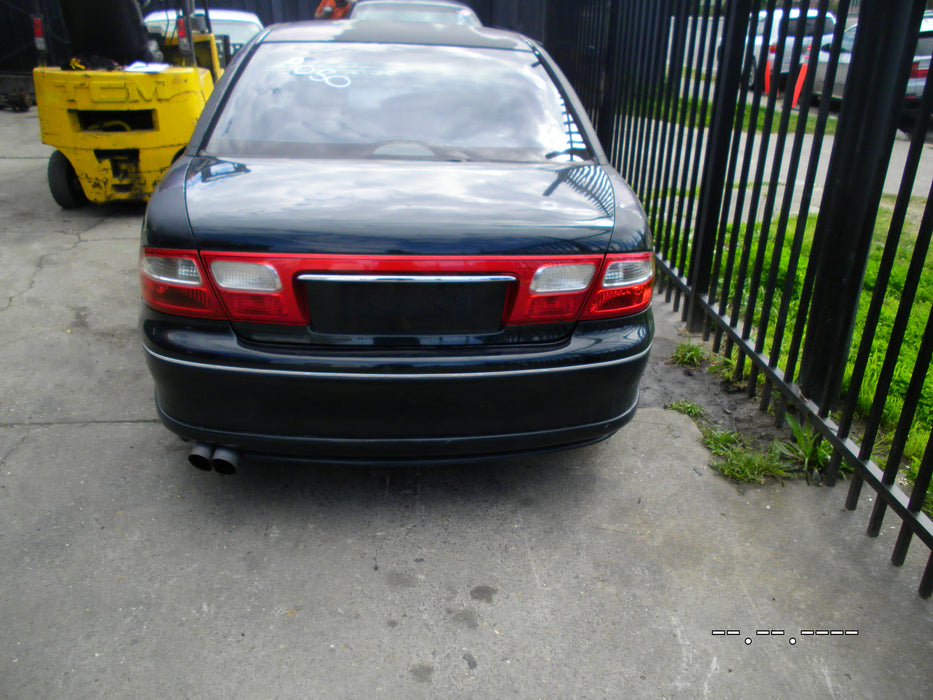A050- Vt Holden Commodore - Bootlid - GREEN #1J052