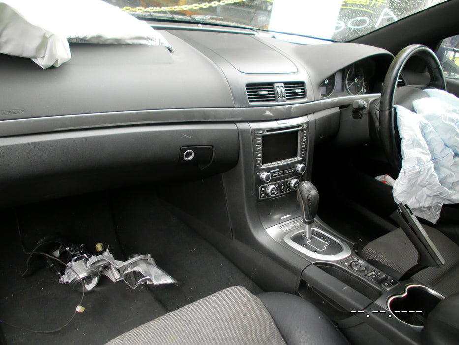 A064 - VE SERIES I HOLDEN Calais Sedan - Auto Gear Shifter