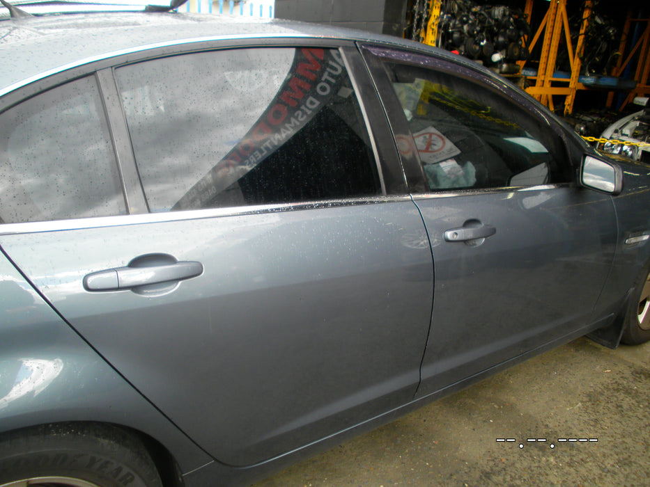 A064 - VE Holden CALAIS - Sideskirt (PAIR) Odessey Metallic