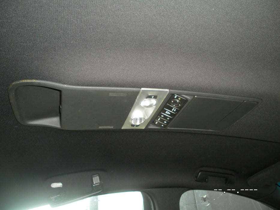 A060 - VE SERIES I Holden Calais Sedan - FUEL FLAP - Odessey #276m