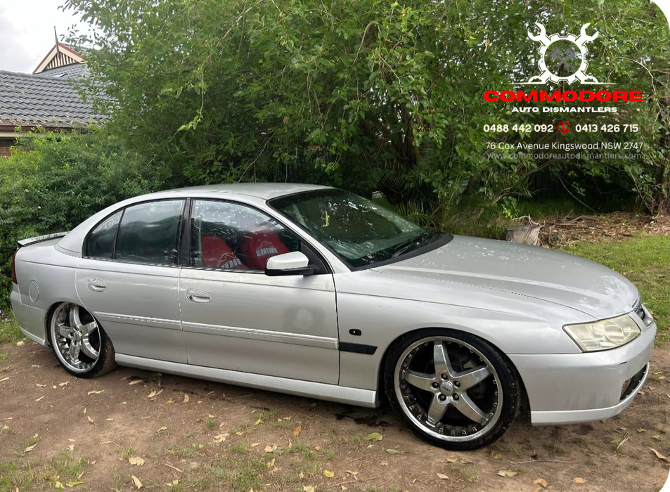 vyv6001 - VY Holden Calais / Berlina Sedan  (Oct 2002) - Chrome Front Grille