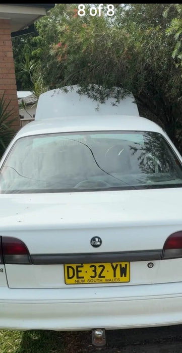 A305 - VR Holden Commodore SEDAN - Pilkinton Rear Windscreen Glass