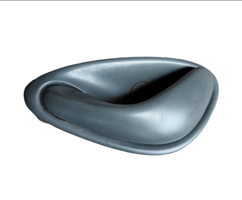 VT,VX,VY,VU,VZ - Holden Commodore - Internal Door Handle PASSENGER FRONT - GREY