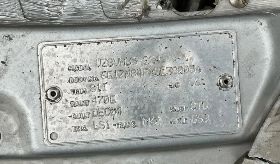 a205 - (DEC/2004) VZ Holden Adventra V8 LS1 - ECU  Service #12586243 (Green & Blue Plug)