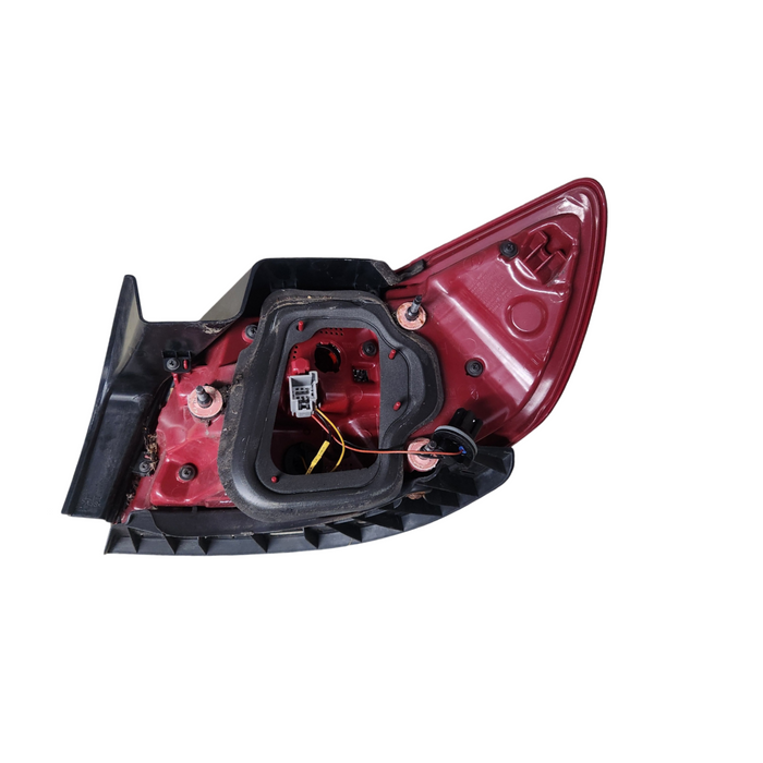 VF Commodore Taillight - Passenger Side (gu)