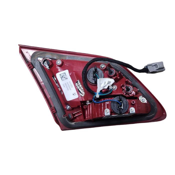 VF Commodore Bootlid Taillight - Driver Side (gu)