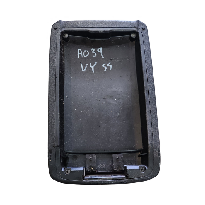 A039 - VY SEDAN - CENTRE CONSOLE LID