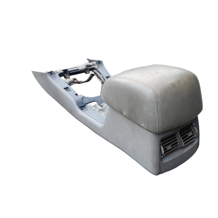 A082 - VS Statesman - CENTRE CONSOLE