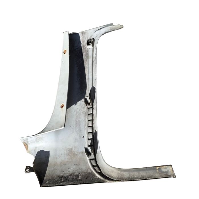 A160 - VS UTLITY - QTR Window Exterior Trim (PASSENGER'S)