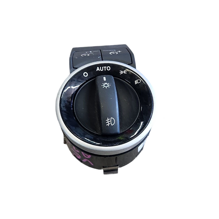 A203 - VE SV6 UTE - Headlight Switch
