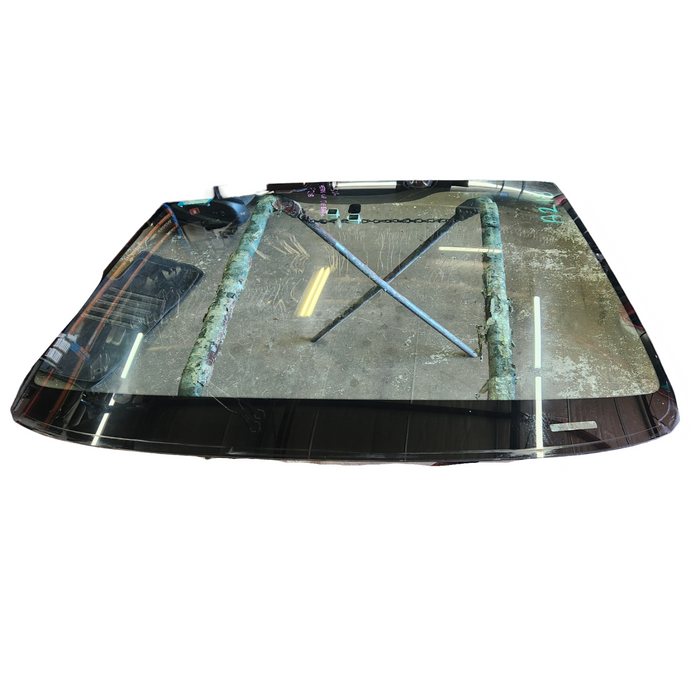 A218 - VF SV6 II Holden Commodore - Front Windscreen with HUD
