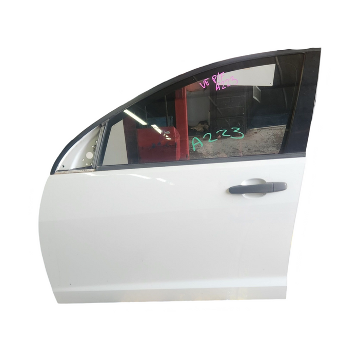A223 - VE OMEGA SEDAN - Passenger's Front Door