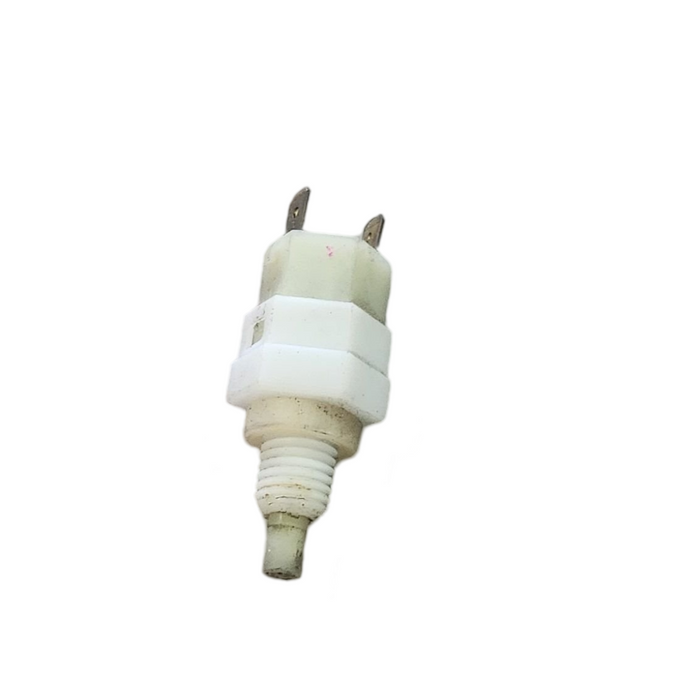 A227 - VY EQUIPE SEDAN - Brake Light Switch