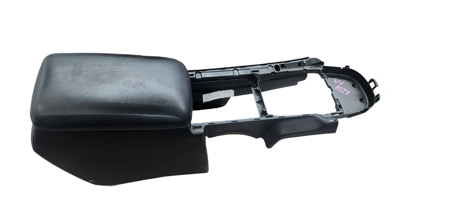 A227 - VY EQUIPE SEDAN - Centre Console