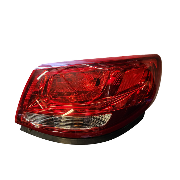 A232 - VF International - Driver's Taillight