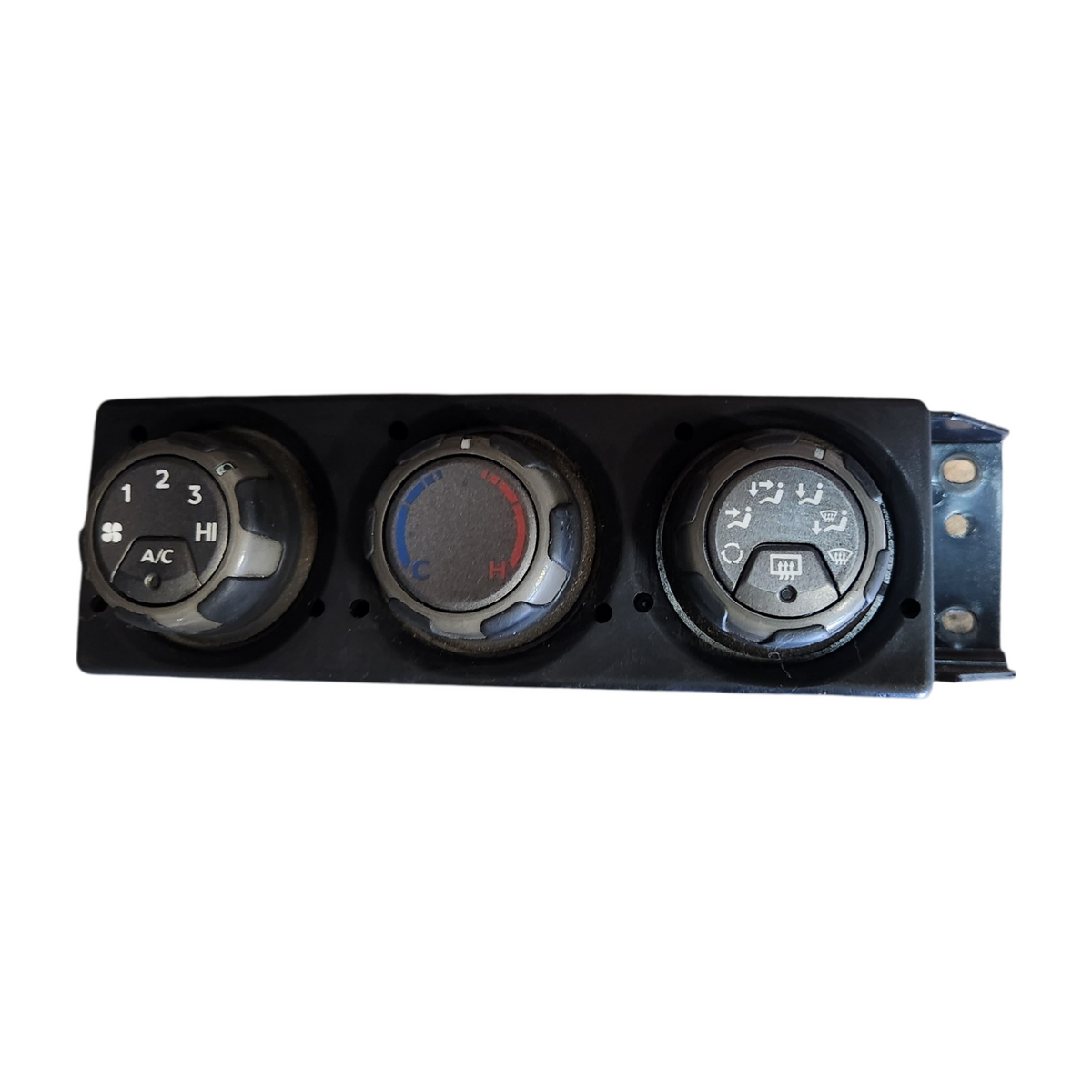 A236 - VZ Holden Commodore Utility - Climate Control Panel — Commodore ...