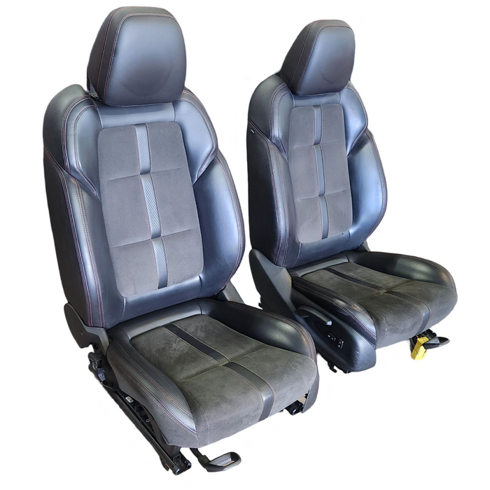 A241 - VF SV6 SEDAN - Front Seat (PAIR)