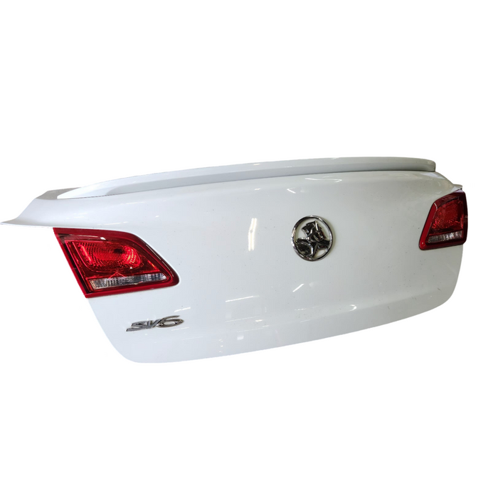 A241 - VF SV6 SEDAN - Bootlid