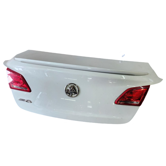 A241 - VF SV6 SEDAN - Bootlid
