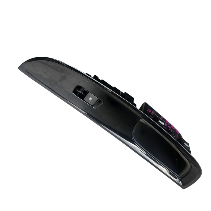 A241 - VF SV6 SEDAN - Power Window Switch Passenger's Rear