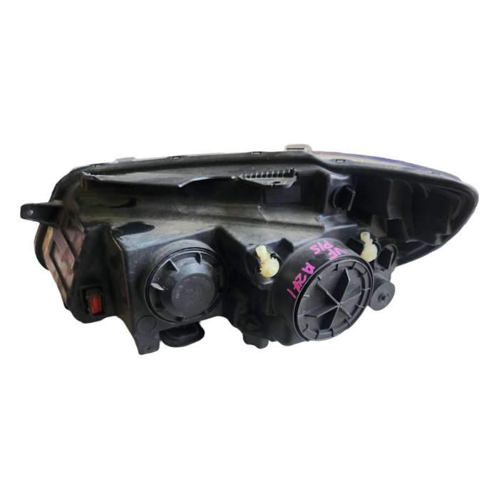 A241 - VF SV6 SEDAN - Headlight Driver's Side