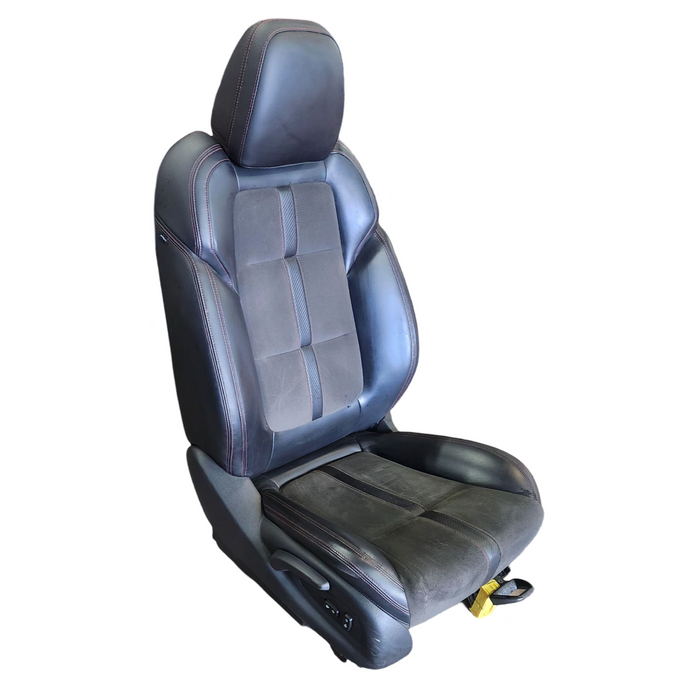 A241 - VF SV6 SEDAN - Front Seat (PAIR)