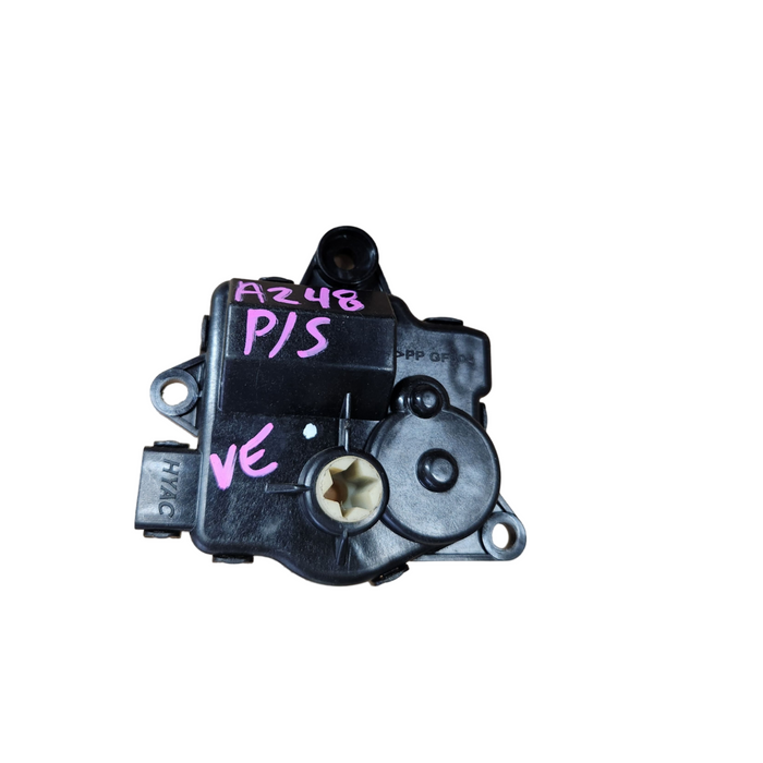 A248 - VE SV6 SERIES I SEDAN - AC Actuators Passenger's Side